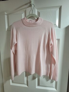 Soft pink sweater. Karen Scott brand. Size M. Mock neck